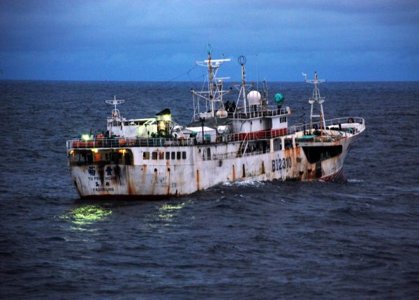 NGOs and fishers call on the European Commission to strengthen its action against IUU fishing